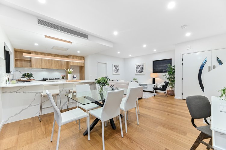 2 861 Springvale Road Mulgrave 3170