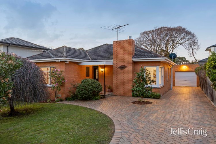287 Greenwood Drive Watsonia 3087