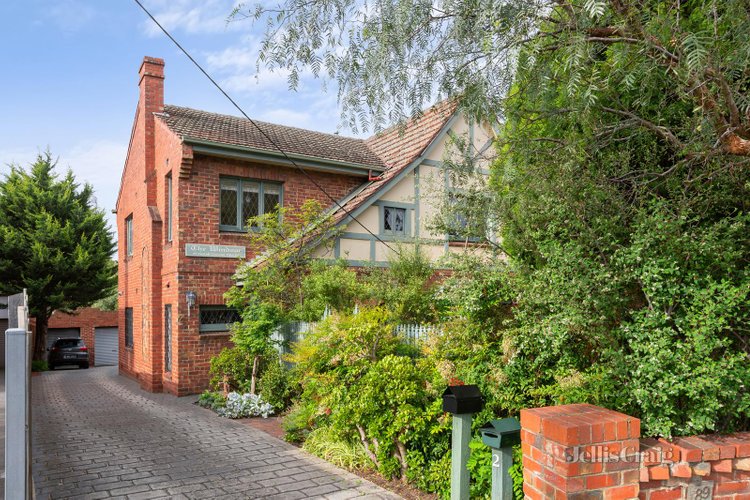 2 89 Carroll Crescent Glen Iris 3146