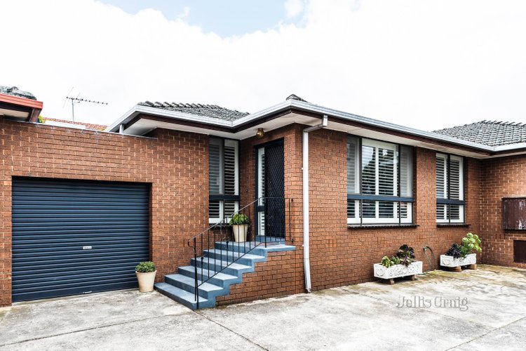 2 9 Balmoral Street Essendon 3040