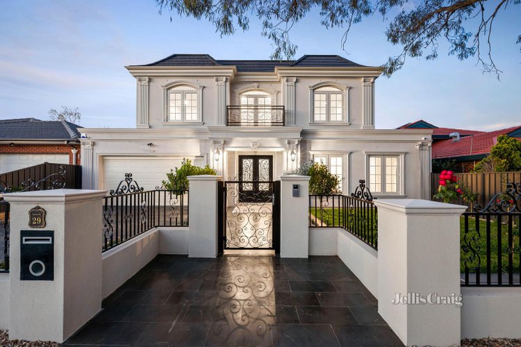 29 Canova Drive Glen Waverley 3150