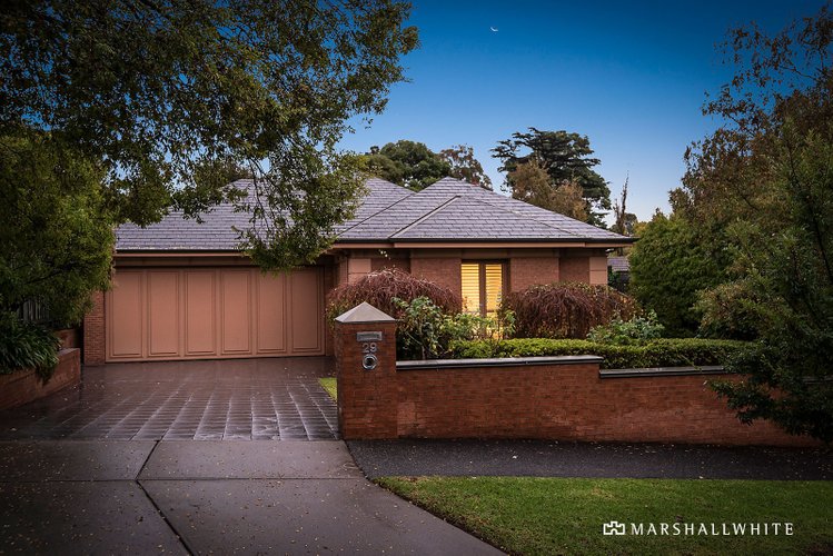 29 Glenbrook Avenue