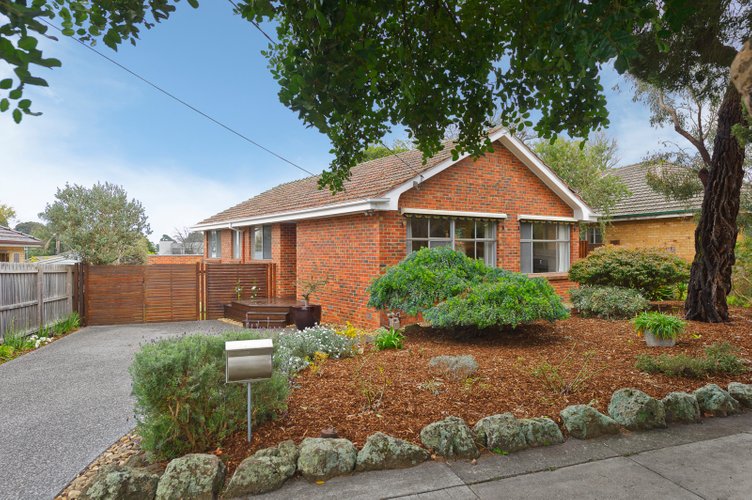 29 Hillview Avenue Mount Waverley 3149