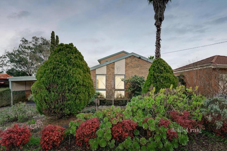 29 Langdale Drive Croydon Hills 3136