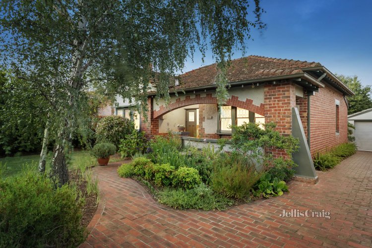 29 Lindsay Avenue Murrumbeena 3163