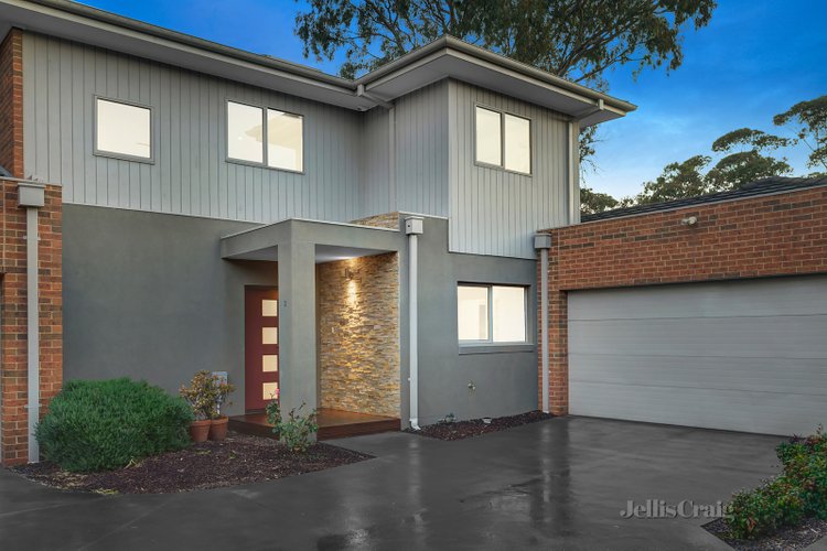 2/9 Madison Court Mount Waverley 3149