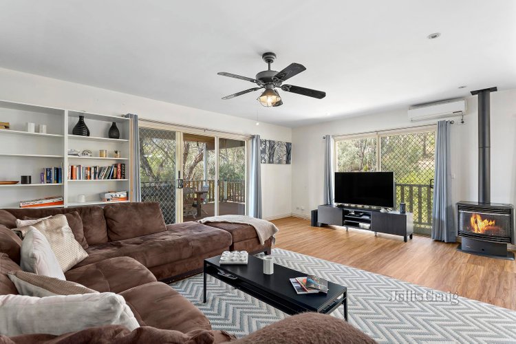 2 9 Main Road Hepburn Springs 3461