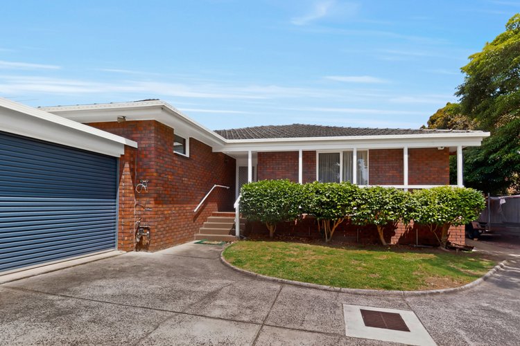 2/9 Malvern Road Mont Albert 3127