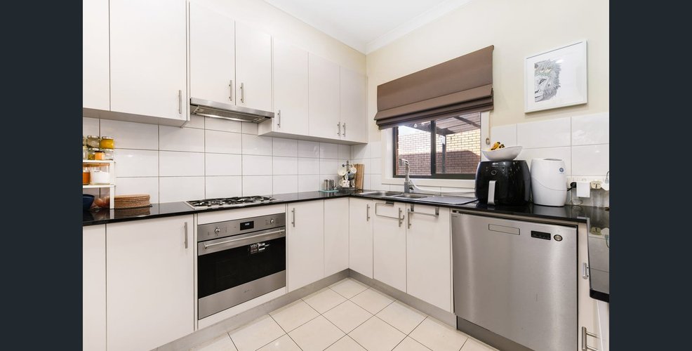 2/9 Myrtle Street Bayswater 3153