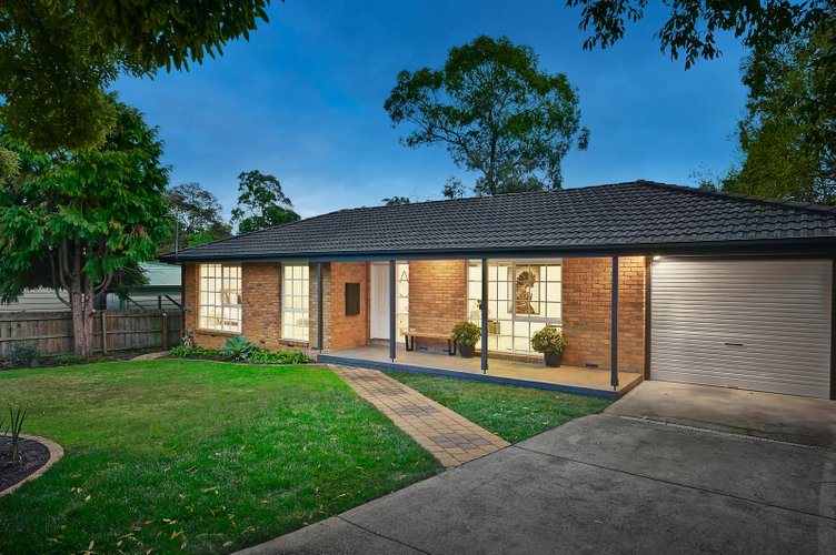 2/9 Patterson Street Ringwood East 3135