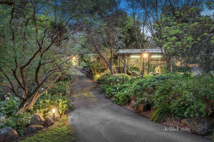 29 Research Warrandyte Road Research 3095