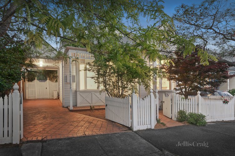 29 Sercombe Grove Hawthorn 3122