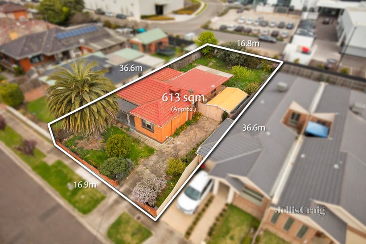 29 Tasman Avenue Strathmore Heights 3041