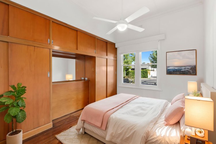 292 Pakington Street, Newtown