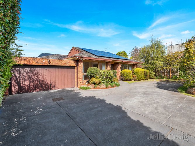 2/94 Locksley Road Ivanhoe 3079