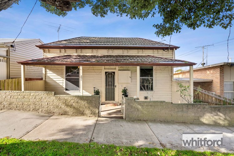 296 Pakington Street, Newtown