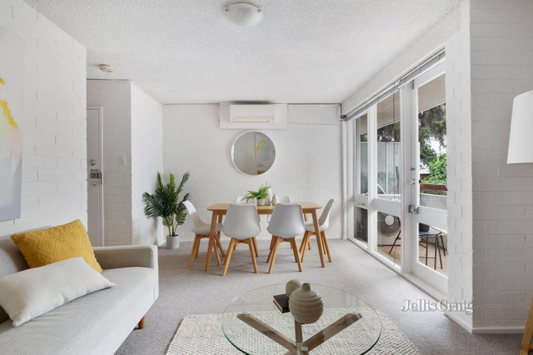 2 97 Chomley Street Prahran 3181