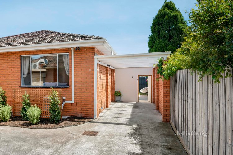 2 99 McPherson Street Essendon 3040