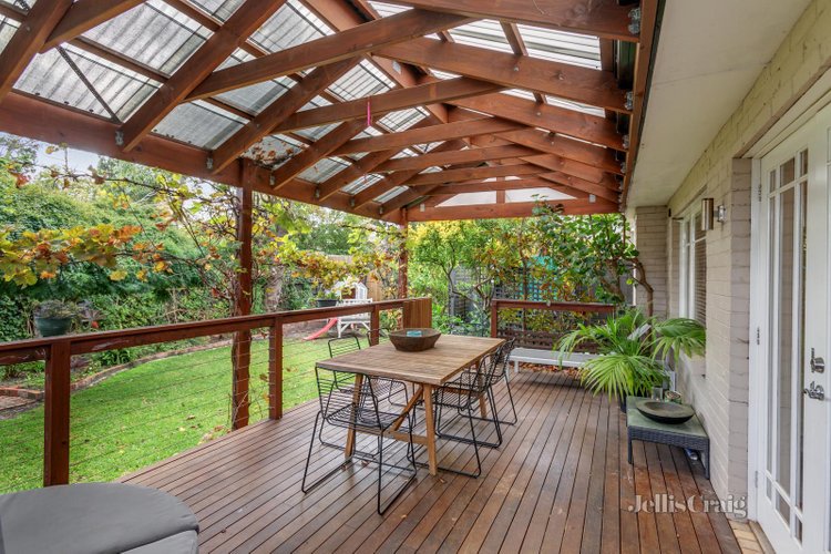 2A Anderson Street Surrey Hills 3127