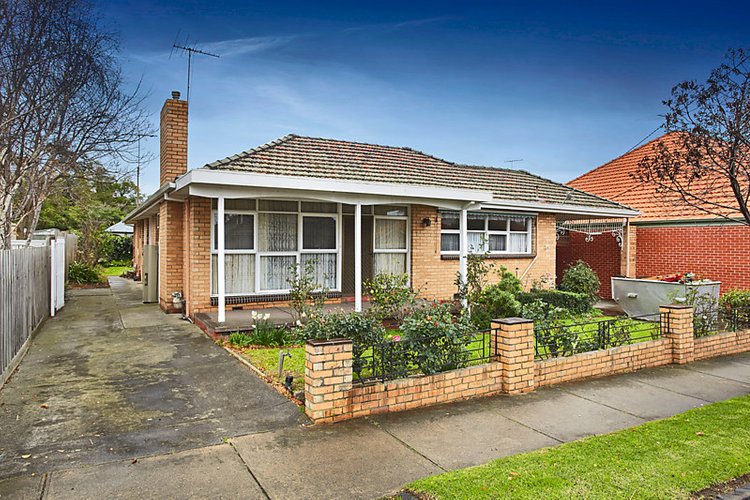 2A Braemar Street Essendon 3040