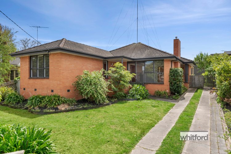 2A Fairmont Road, Newtown