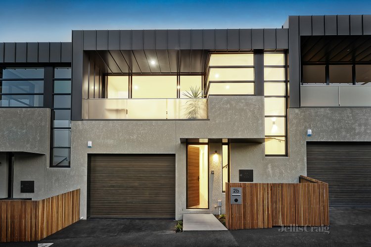 2A Hodgson Terrace Richmond 3121