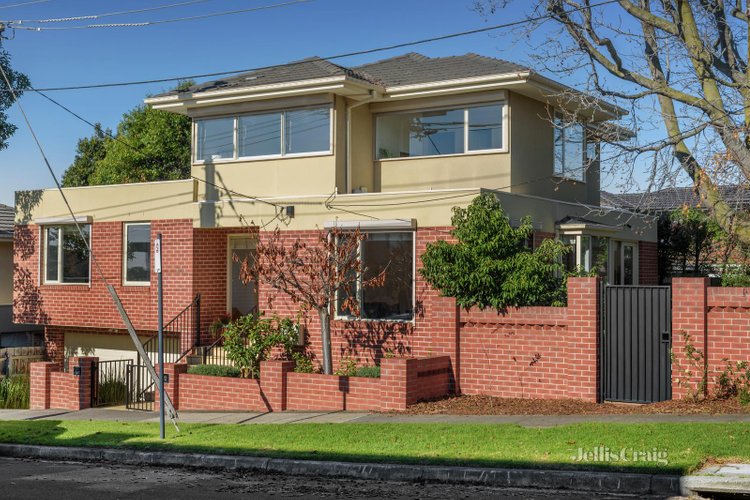 2A Leopold Street Burwood 3125