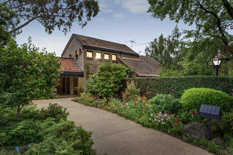 2A Pembroke Road Balwyn 3103