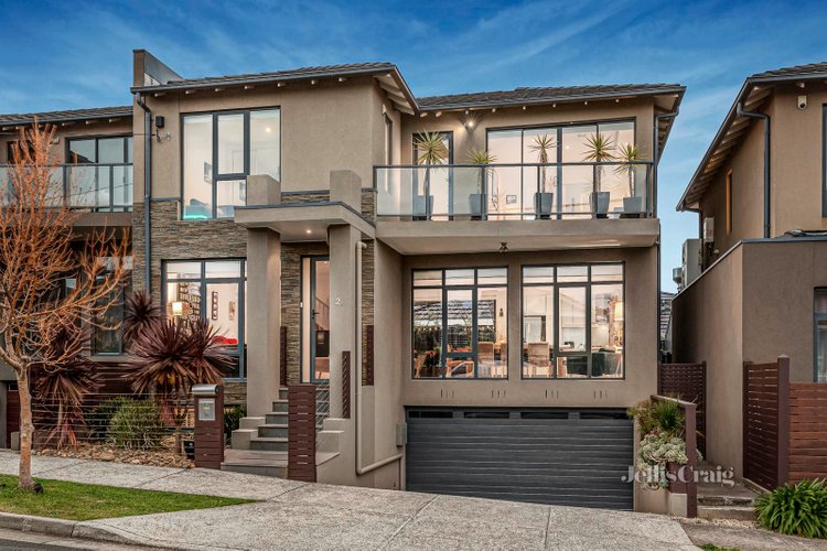 2A Roland Avenue Strathmore 3041