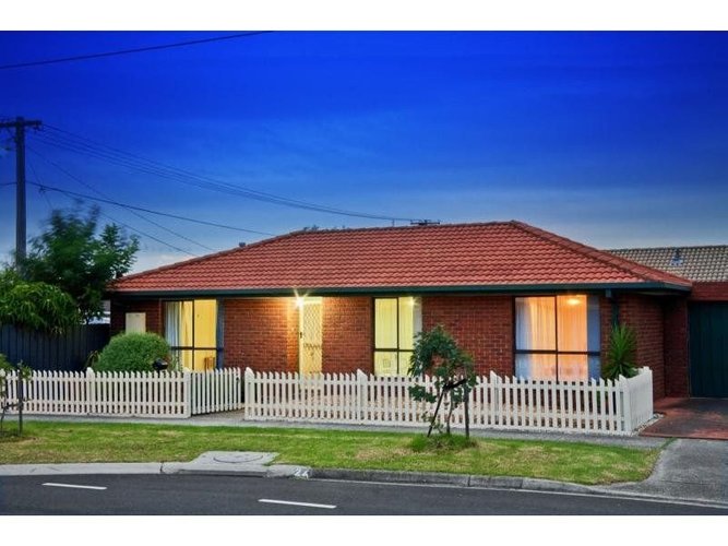 2A Rubeo Avenue Altona Meadows 3028