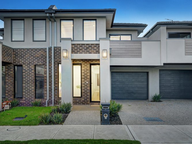 2B Fairbank Road Bentleigh 3204