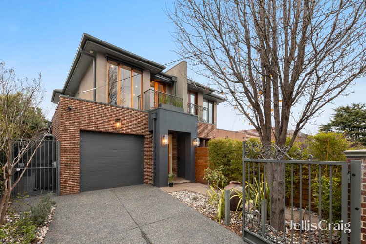 2c Carolyn Street Hampton 3188