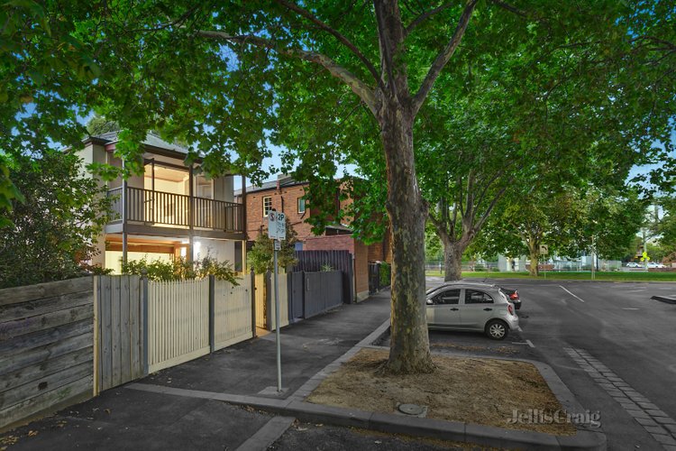 2C Harris Street North Melbourne 3051