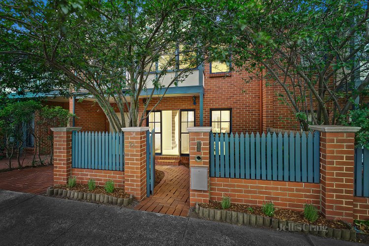 2e Hopetoun Avenue Canterbury 3126