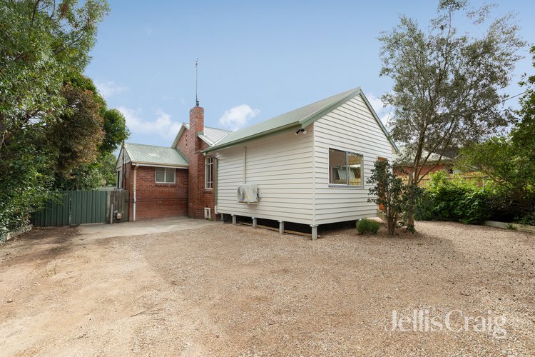 3 Ashe Crescent Bellfield 3081