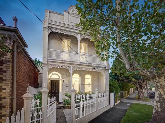 3 Bedford Avenue Surrey Hills 3127