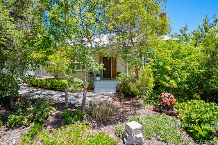 3 Blakeley Road Castlemaine 3450
