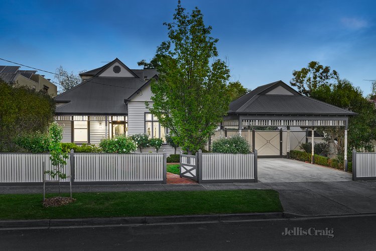 3 Blenheim Avenue Mont Albert 3127