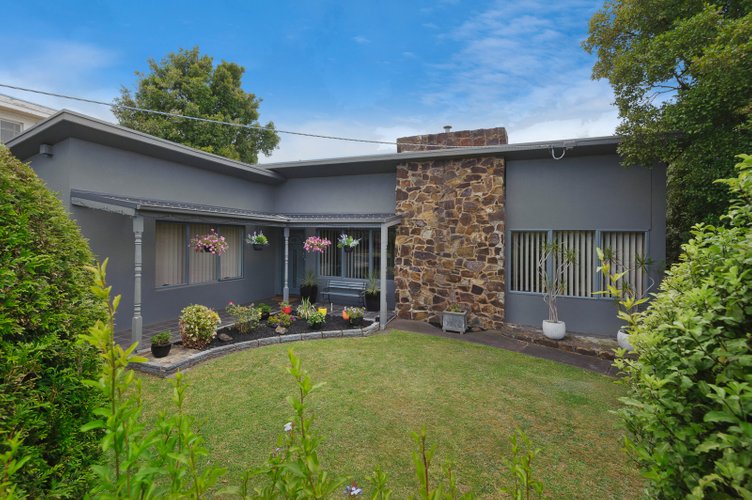 3 Carmel Avenue Mount Waverley 3149