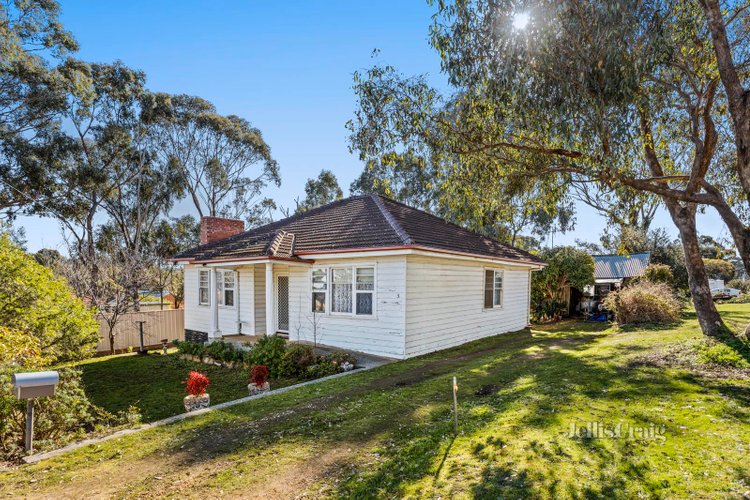 3 Dalma Avenue Castlemaine 3450