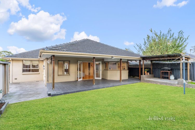 3 Essex Street Box Hill North 3129