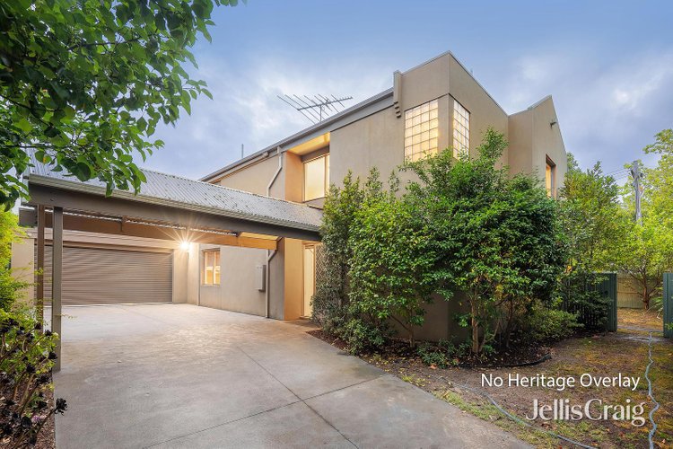 3 Faversham Road Canterbury 3126