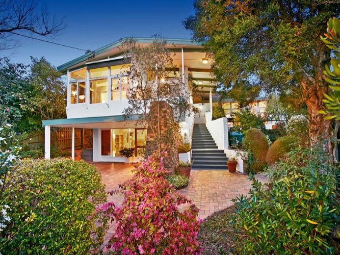 3 Georgian Court Balwyn 3103