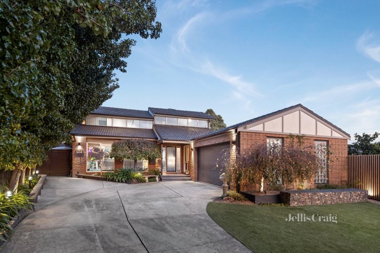 3 Golden Ash Walk Croydon North 3136