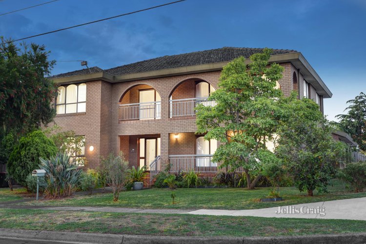 3 Jacqueline Road Mount Waverley 3149