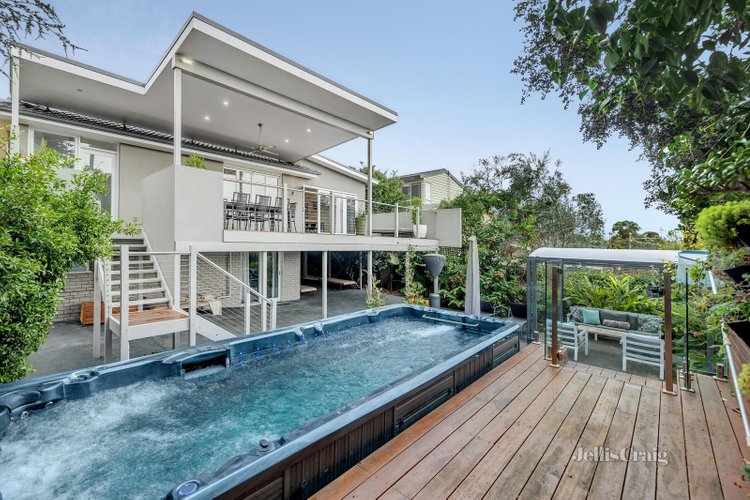 3 Kelvinside Street Balwyn North 3104