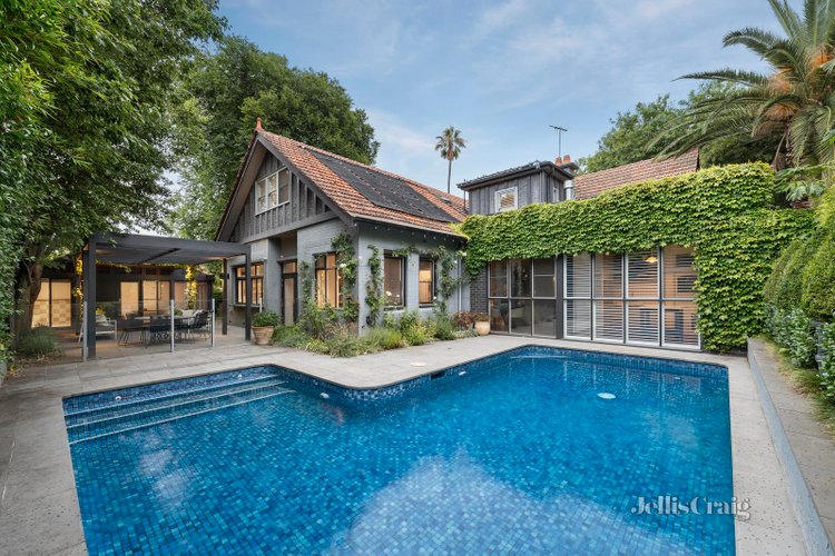 3 Linda Crescent Hawthorn 3122