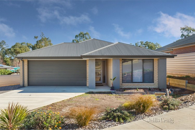 3 Masterson Close Castlemaine 3450