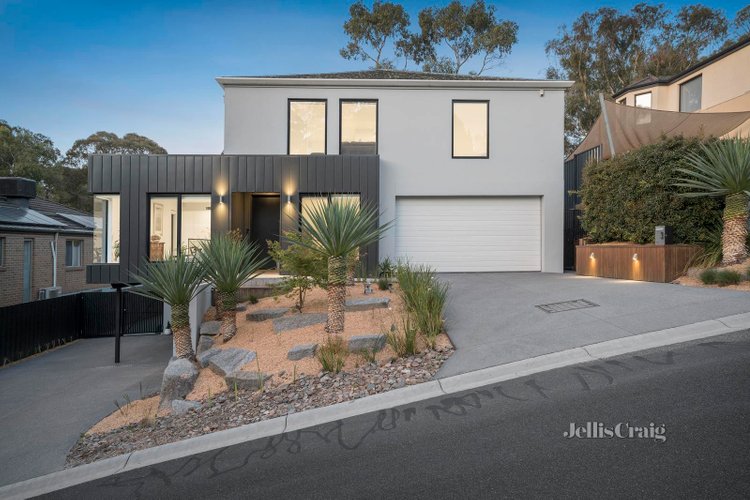 3 Moorakyne Place Mitcham 3132