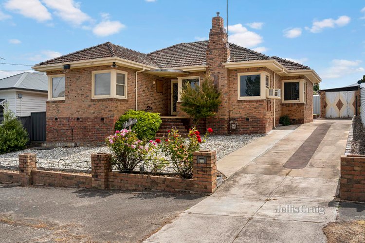 3 Morton Street Mount Pleasant 3350